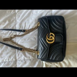Authentic black gucci marmont size small